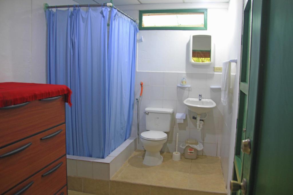 פורטו איורה Galapagos Chalet מראה חיצוני תמונה