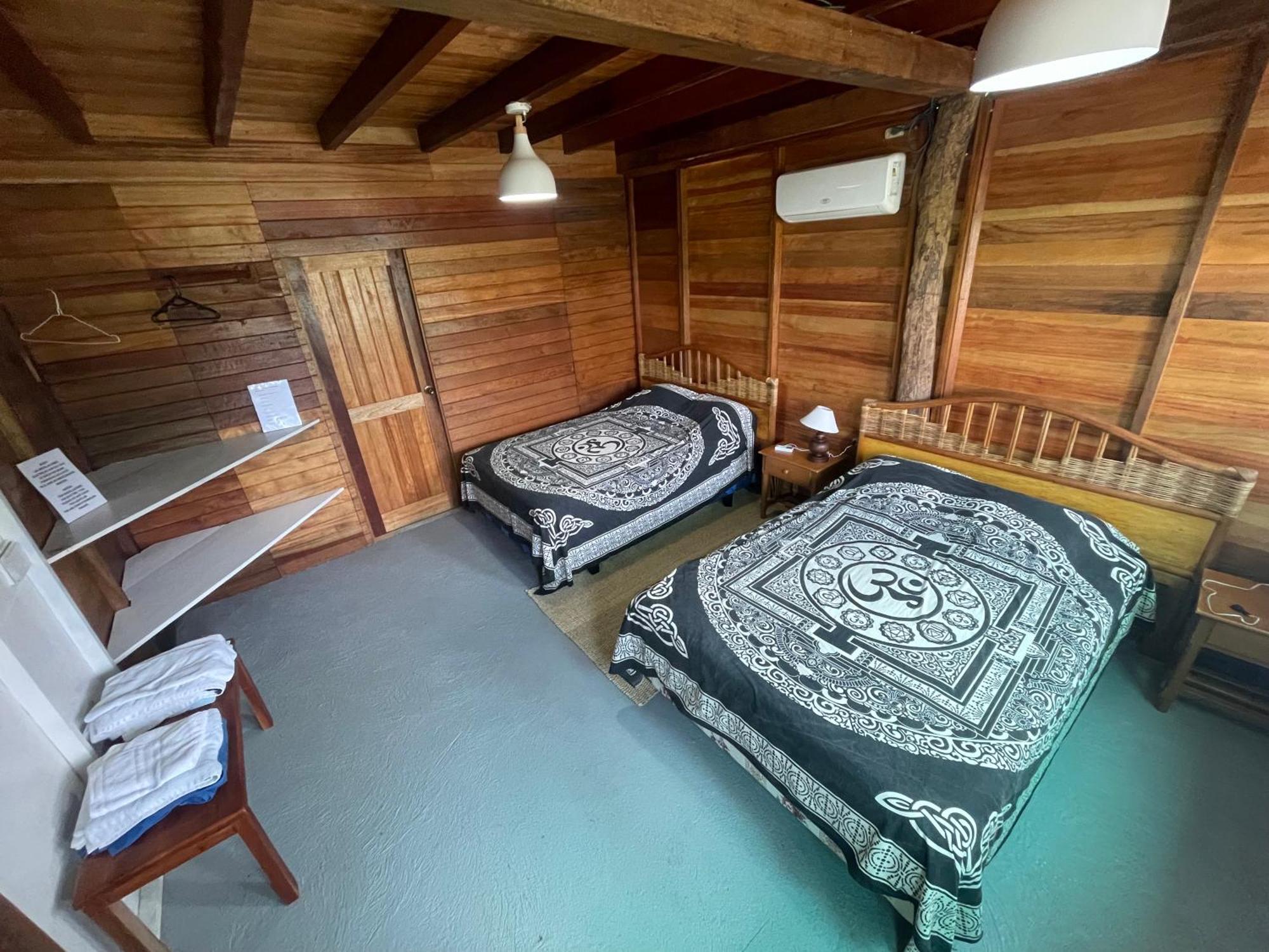 פורטו איורה Galapagos Chalet מראה חיצוני תמונה
