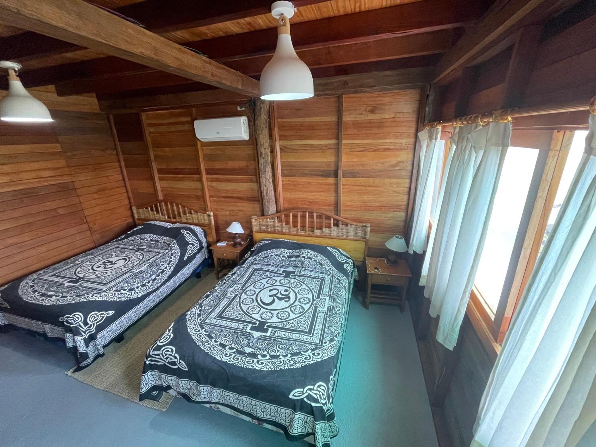 פורטו איורה Galapagos Chalet מראה חיצוני תמונה